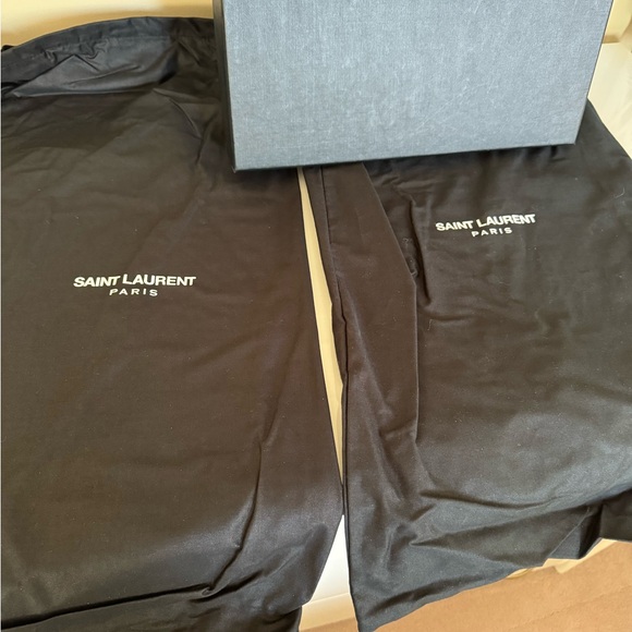 Saint Laurent fringe suede boots - Picture 6 of 12